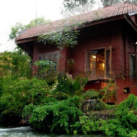 The Rippling Edge - River Front Property Karjat Kültér fotó
