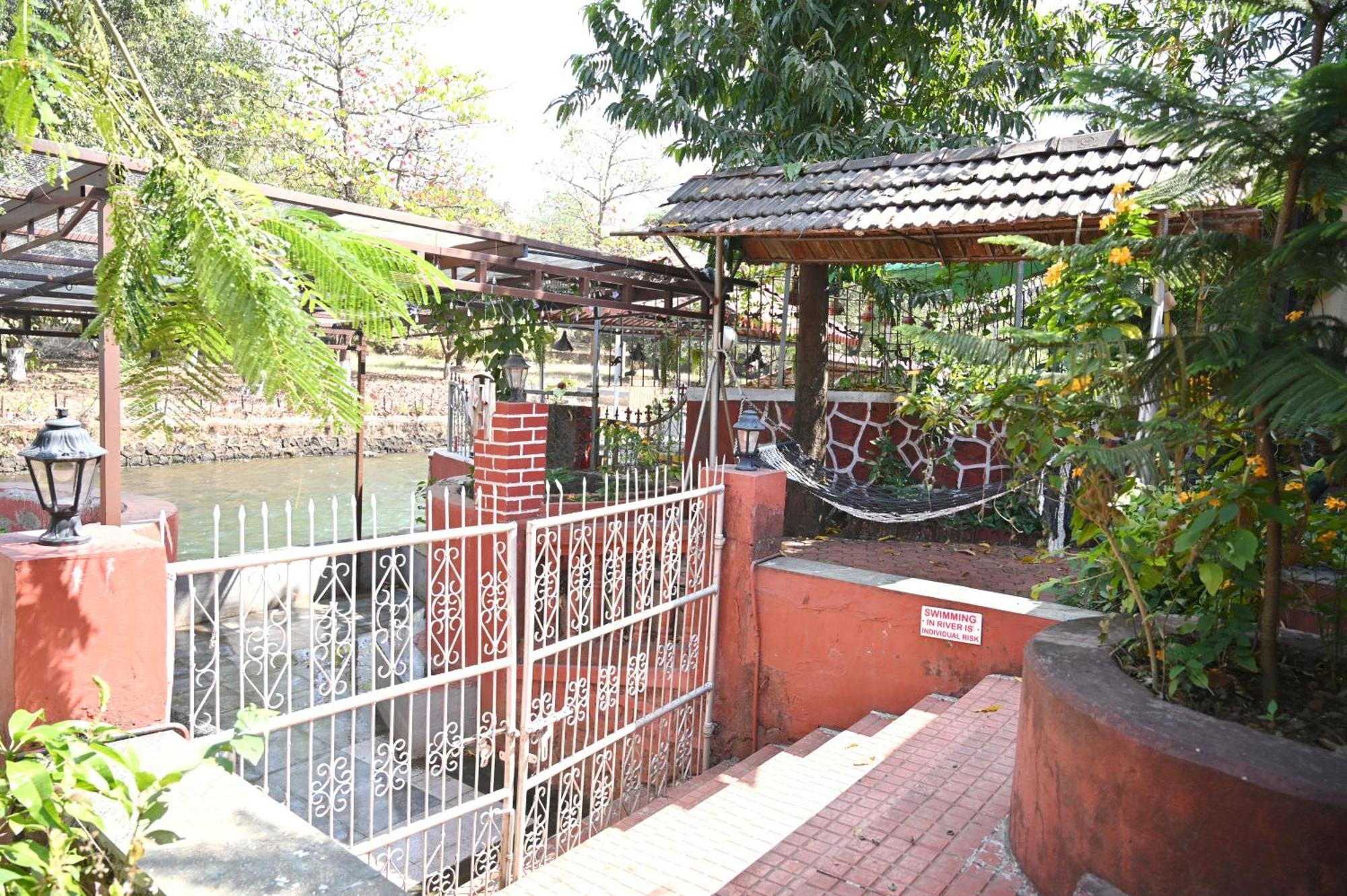 The Rippling Edge - River Front Property Karjat Kültér fotó